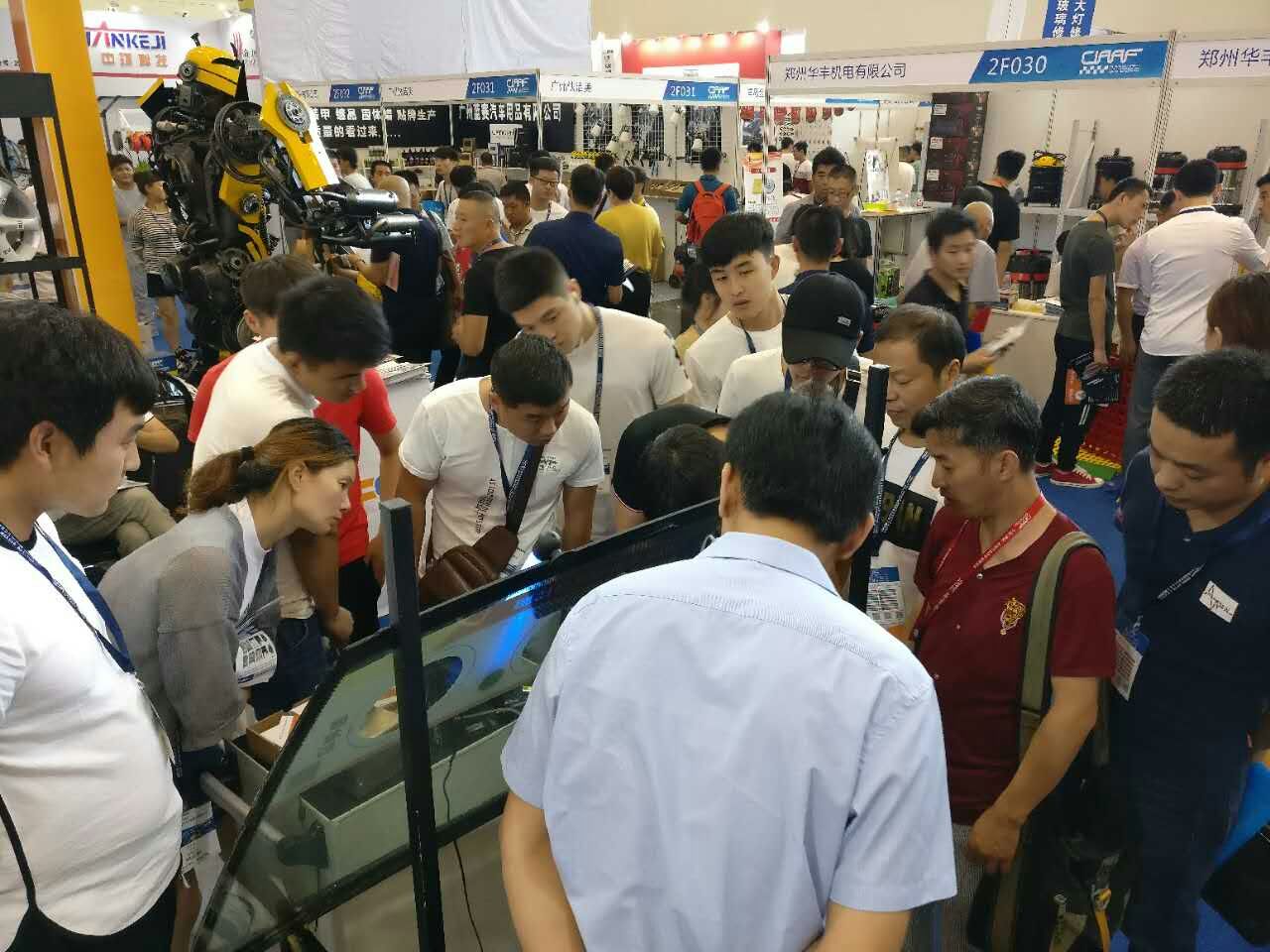 玻璃修复展示中